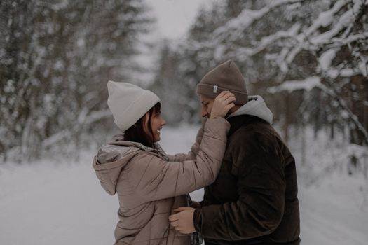Maximize Warmth & Mobility: The Best Puffer Jackets for Winter Sports